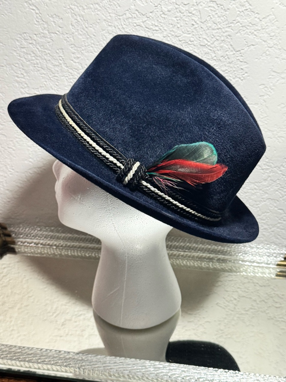 Vintage Dobbs 5th Avenue New York Midnight Blue Fedora Hat Velvet Felt w/Box - Picture 2 of 15